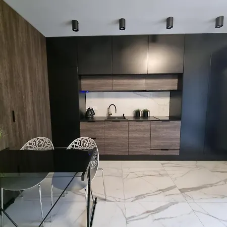 Skyview Apartment *